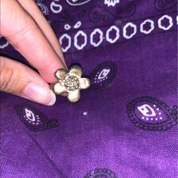 Ring - Picture 3 of 6